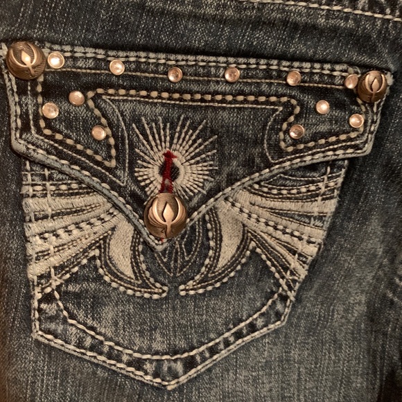 Jeans - Picture 7 of 8